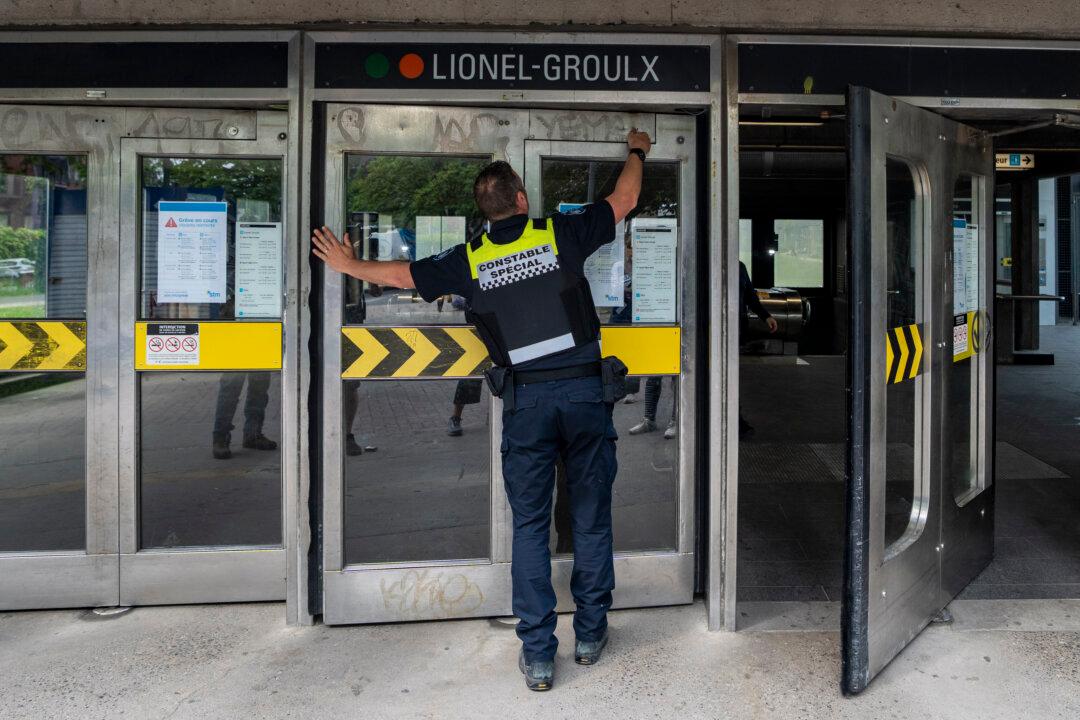 Montreal Bus and Subway Services Disrupted as Transit Maintenance Workers Strike