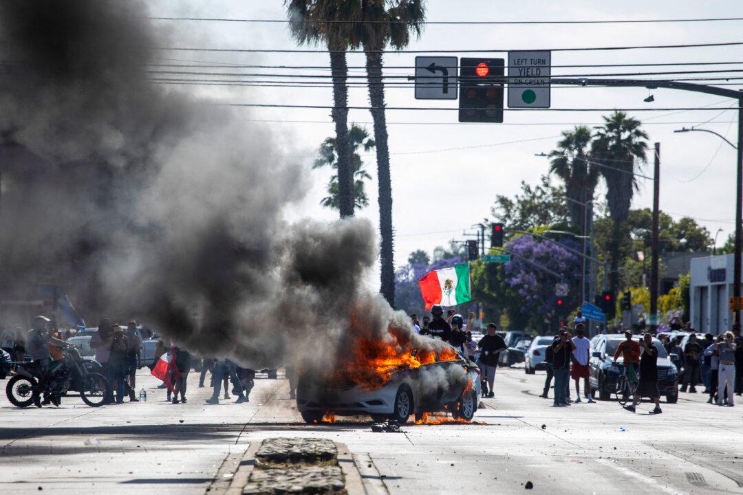 Major LA Suburb Ends Contract With ICE After Immigration Riots