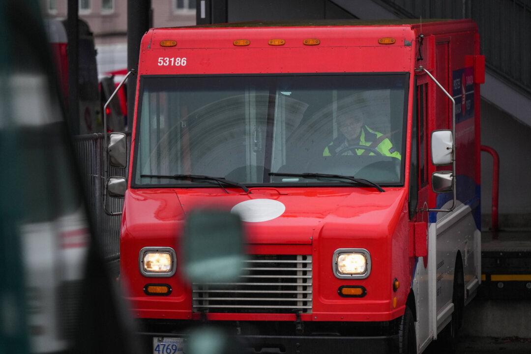 Canada Post Rejects Union Terms for Arbitration as Both Sides Enter Bitter Stalemate