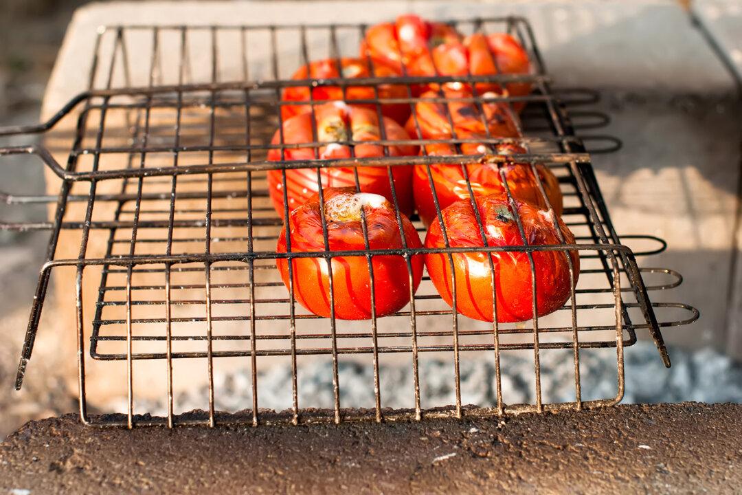 Smoked Tomato Raisins