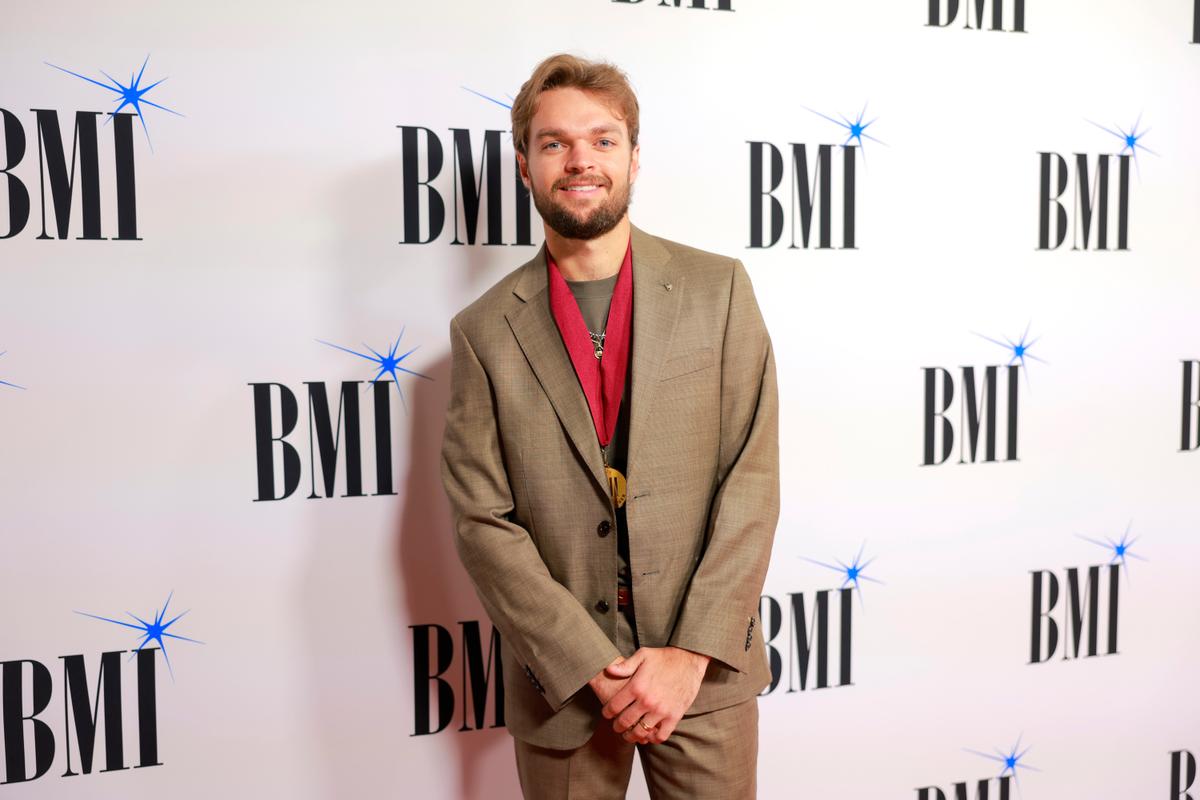 Country Singer Conner Smith Returns to Stage Following Deadly Nashville Crash