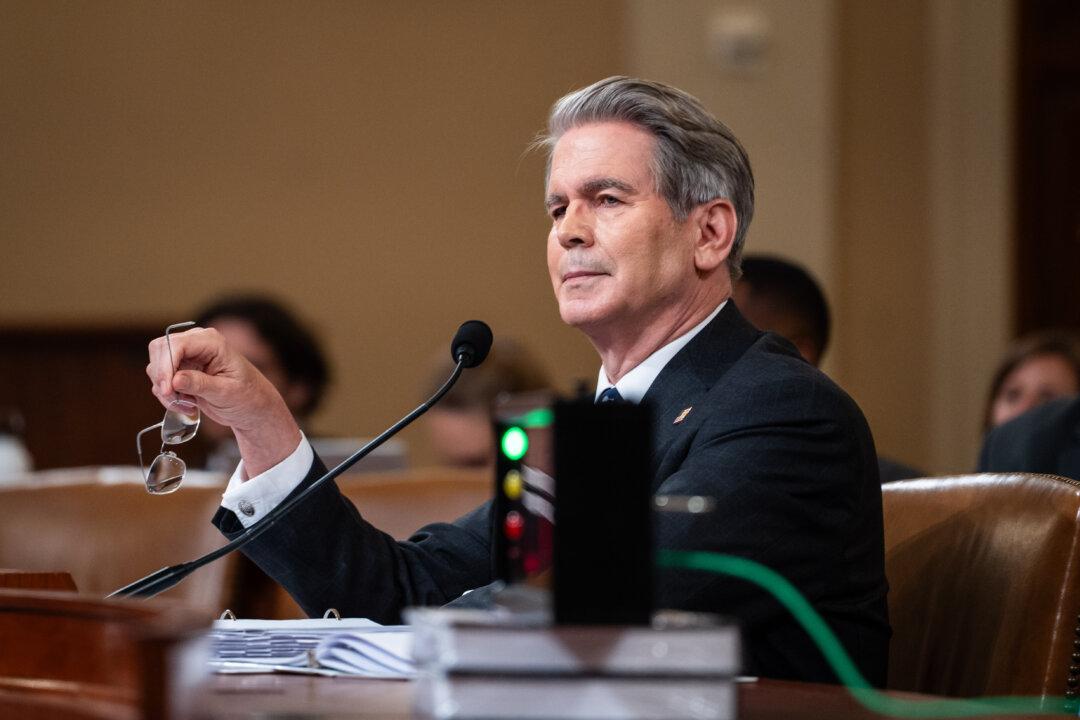 US to Make Several Trade Announcements in Next 48 Hours: Bessent