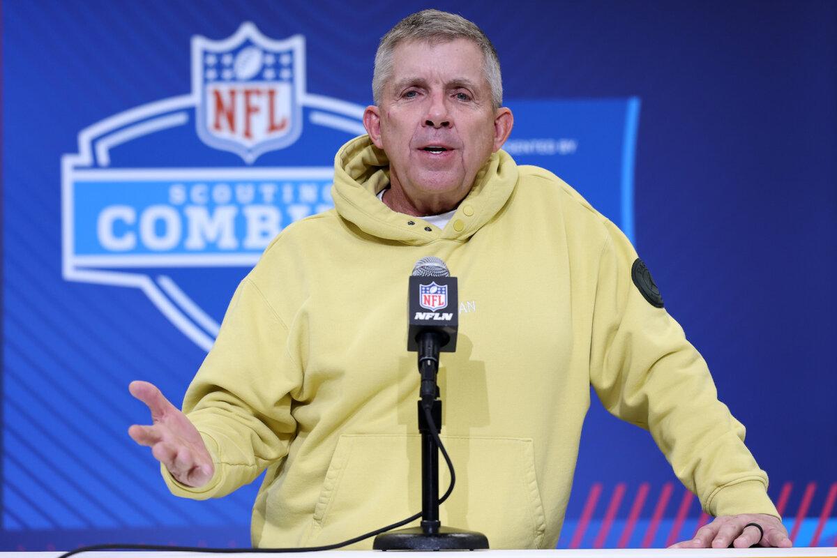 JK Dobbins Embraces Leadership Role With Broncos’ Running Backs | USNN World News Head coach Sean Payton of the Denver Broncos speaks to the media during the NFL Scouting Combine at the Indiana Convention Center on Feb. 25, 2025. (Stacy Revere/Getty Images)