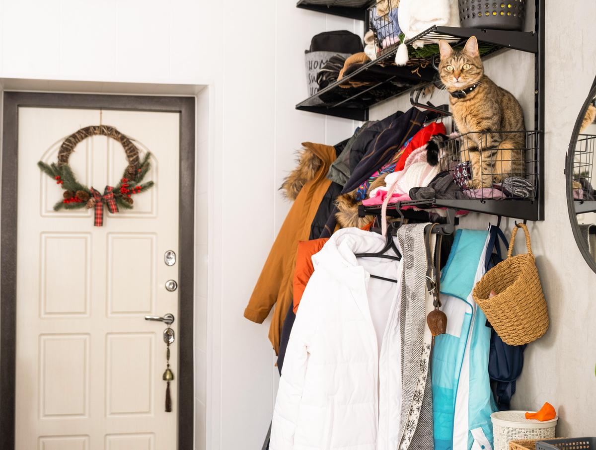 A cluttered home can distract buyers and make the rooms appear smaller than they really are. (Ольга Симонова/Getty Images)