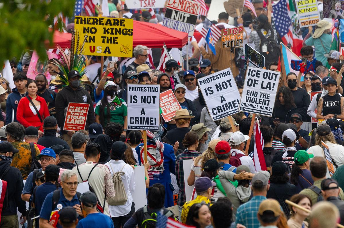‘No Kings’ Rallies Across US Protest Against Trump Agenda