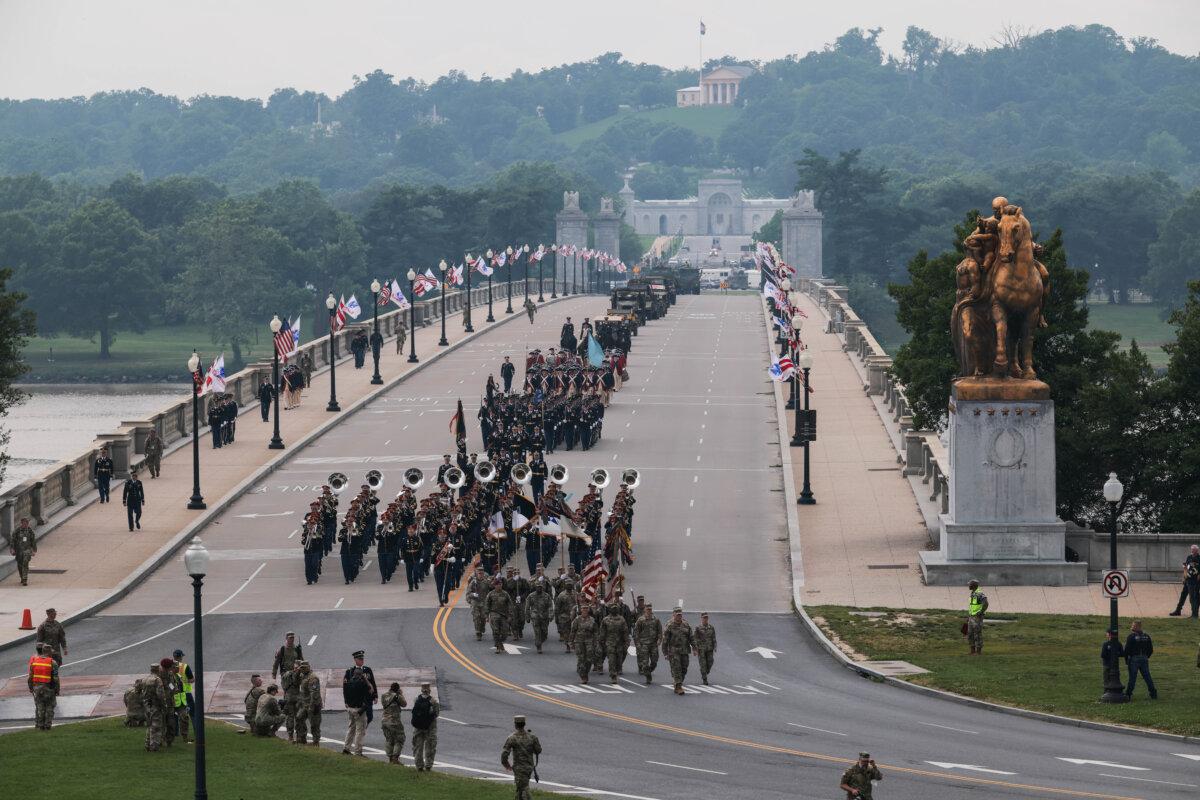 Members of the U.S Army cross Arlington Memorial Bridge to start the parade down Constitution Avenue marking the 250th birthday of the U.S. Army in Washington on June 14, 2025. (Kayla Bartkowski/Getty Images)