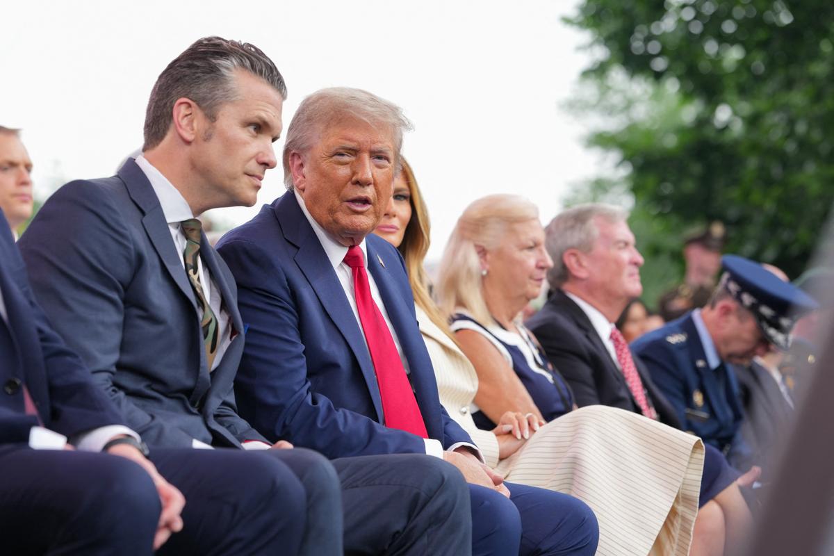 Trump, Hegseth Gather Military Leaders in Virginia thumbnail