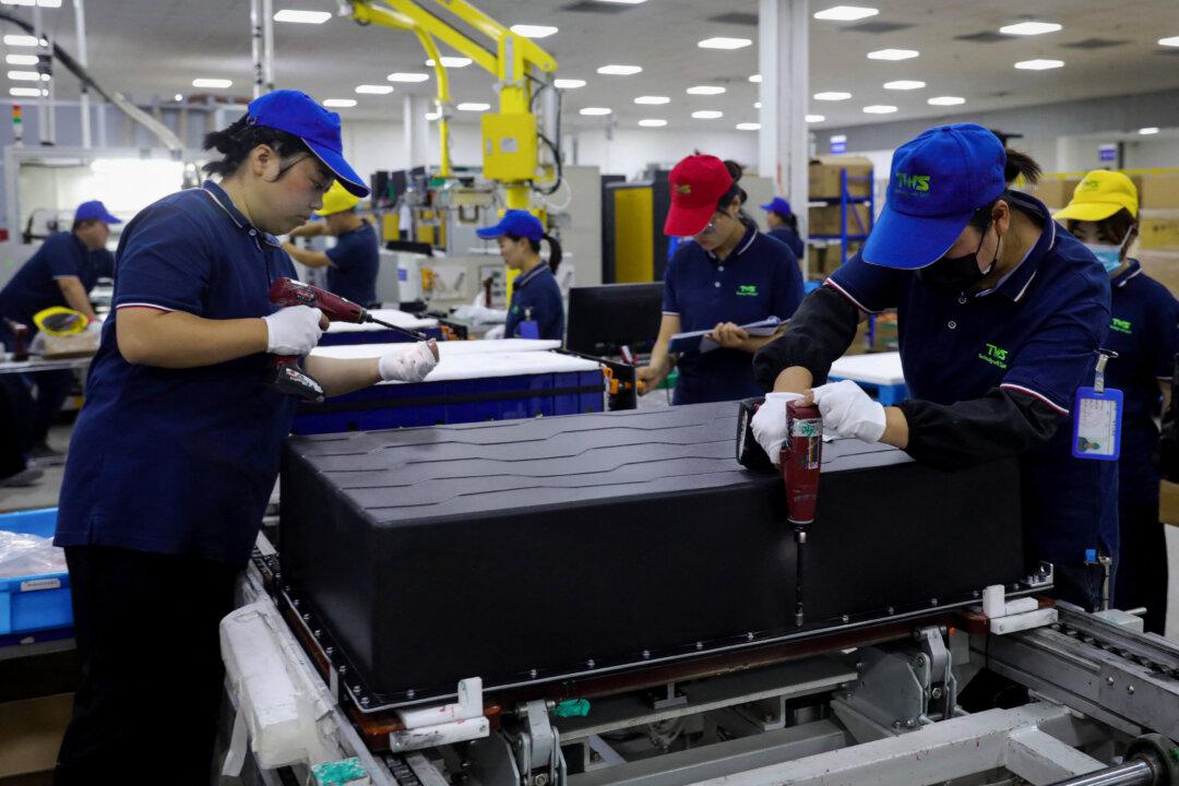 China’s Industrial Profit Plunged in May Amid Weak Demand, US Tariffs