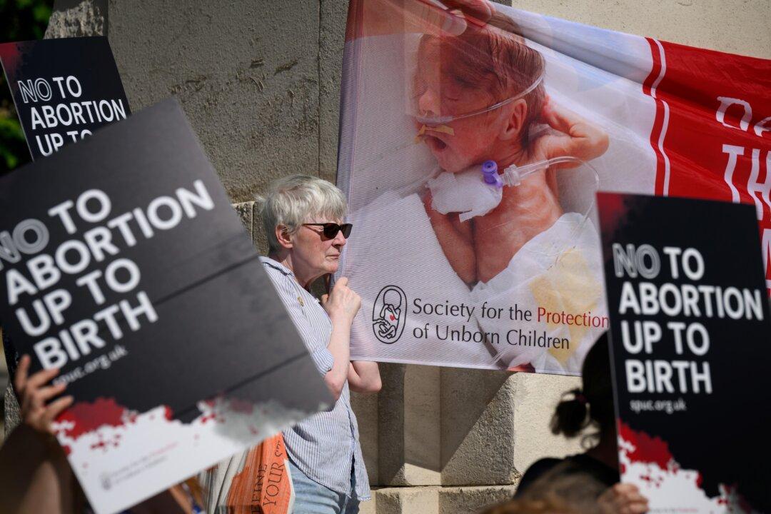 British Lawmakers Vote to Decriminalise Abortion at Any Point Until Birth