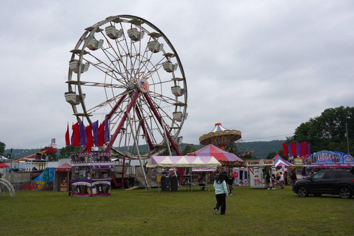 Fair rides at the America the Beautiful Festival in Deerpark, N.Y., on June 14, 2025. (Oliver Mantyk/The Epoch Times)