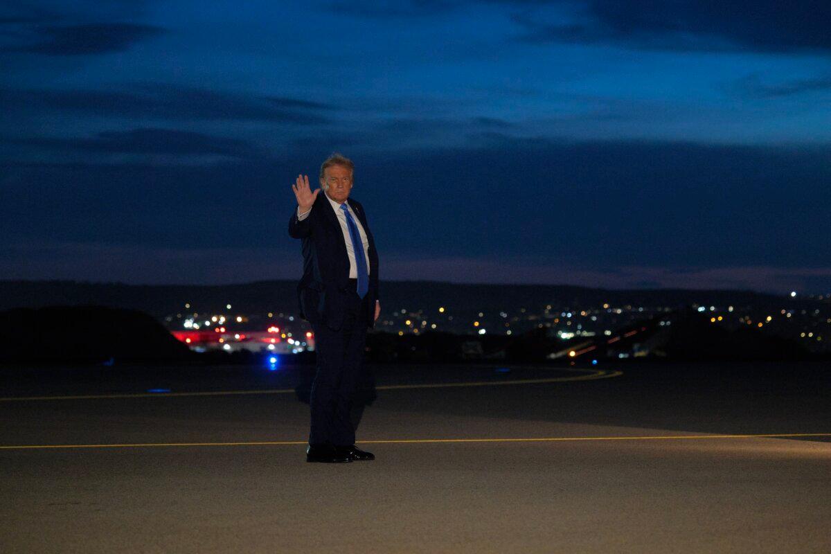 U.S. President Donald Trump waves to reporters after leaving the G7 Summit in Canada on June 16, 2025. (Chip Somodevilla/Getty Images)