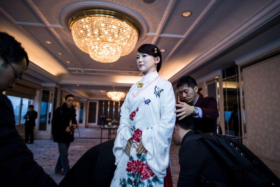 Of Humans and Humanoids in China