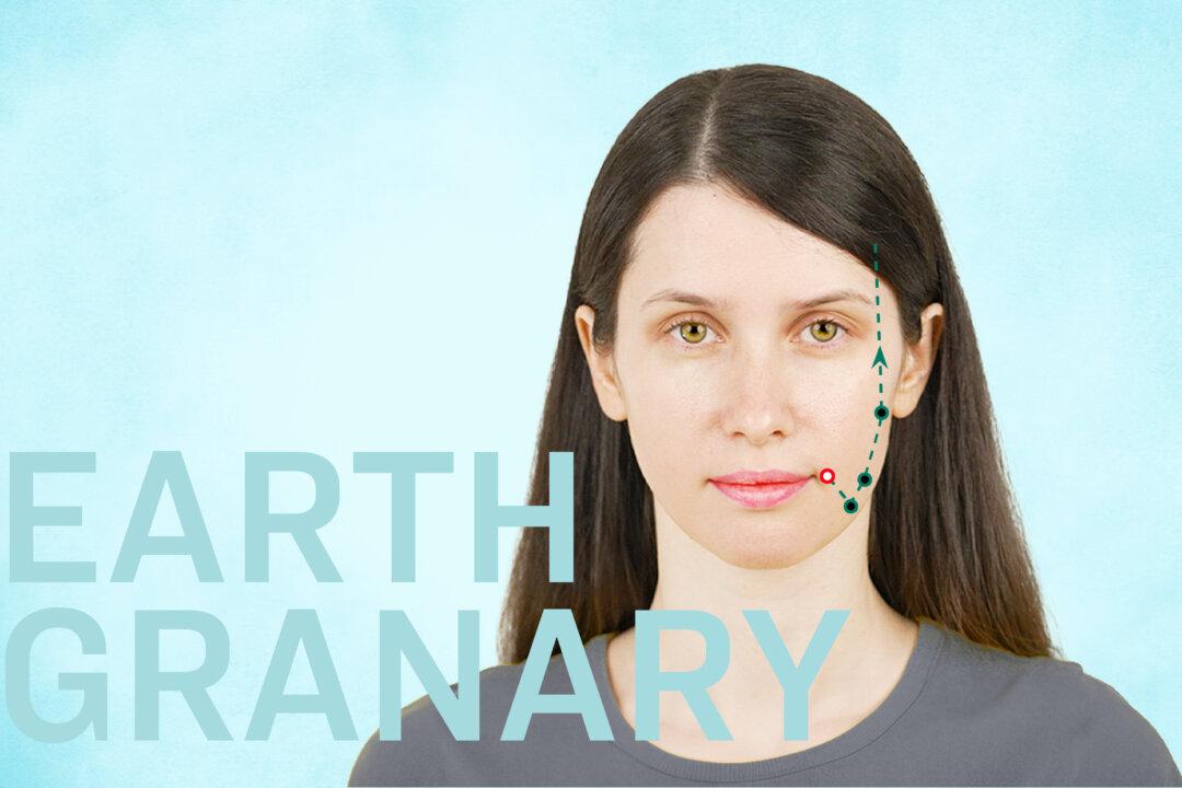 Caring for Kids or Seniors? Strengthen Their Facial Muscles With a Useful Acupoint