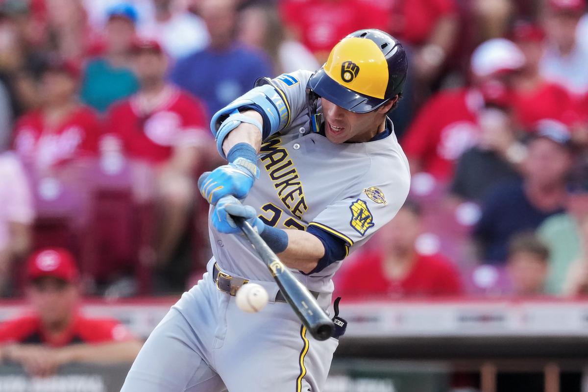 Yelich Remains ‘Ole Reliable With Brewers’ Bats