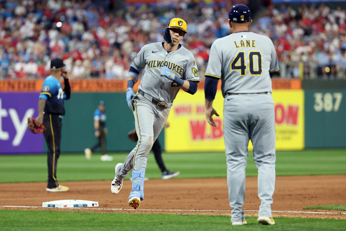 Christian Yelich (22) of the Milwaukee Brewers rounds third base after hitting a three-run home run in the fifth inning during a game against the Philadelphia Phillies at Citizens Bank Park in Philadelphia, Pa., on May 30, 2025. (Hunter Martin/Getty Images)