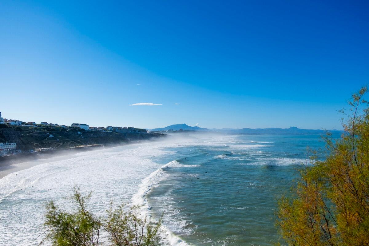 Côte des Basques beach is the surfing epicenter of Biarritz. (Benjamin Myers/TNS)