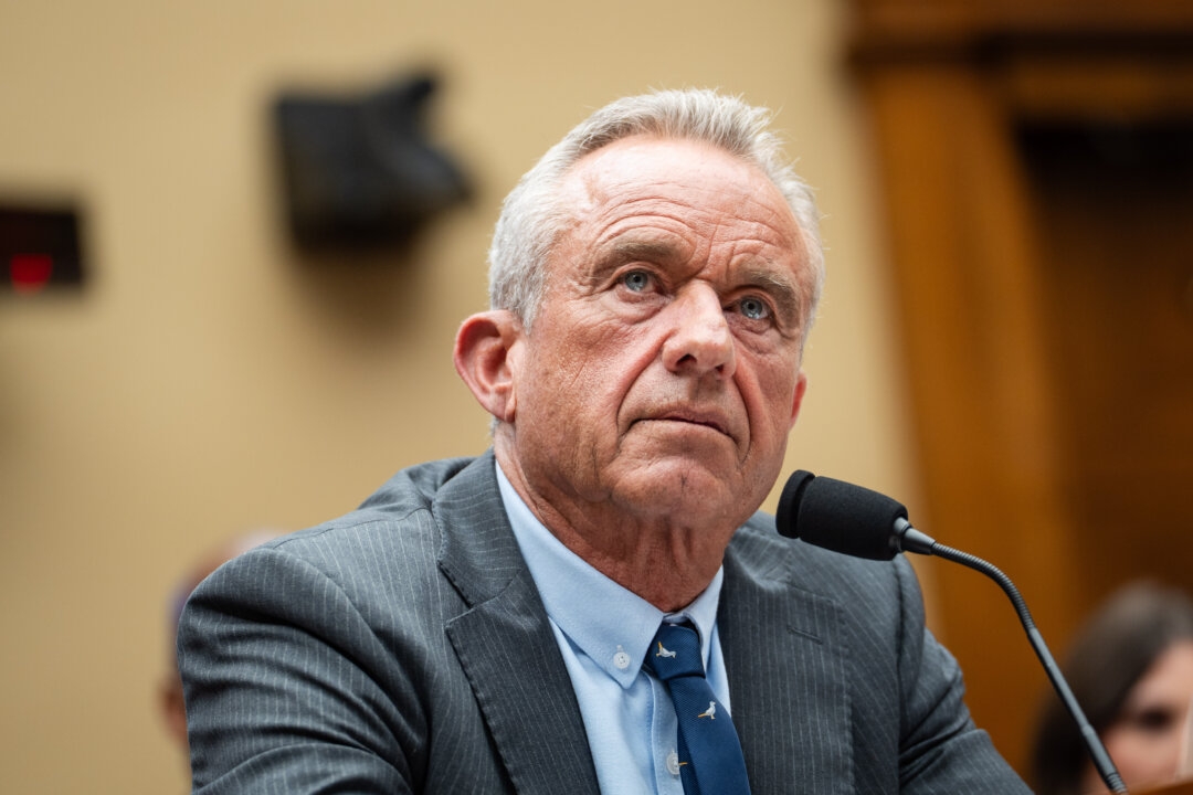 Robert F. Kennedy Jr. anuncia reformas al programa de compensación por lesiones causadas por vacunas Robert F. Kennedy Jr. anuncia reformas al programa de compensación por lesiones causadas por vacunas