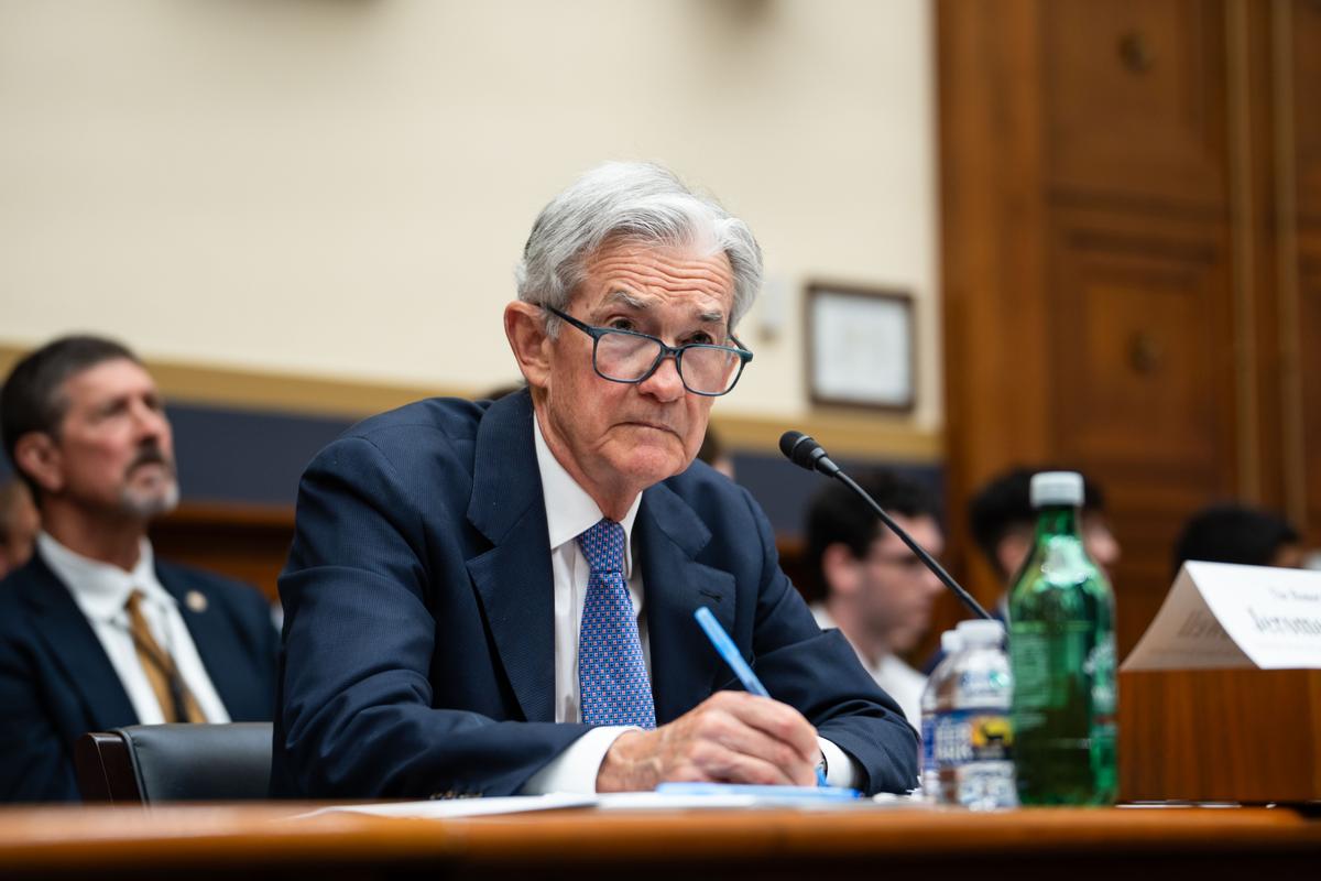Investment Firm Sues Jerome Powell, Federal Reserve Over Closed-Door Meetings