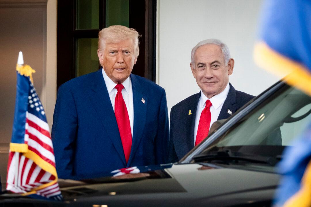 ‘Let Bibi Go,’ Trump Tells Israel Prosecutors of Netanyahu Corruption Trial
