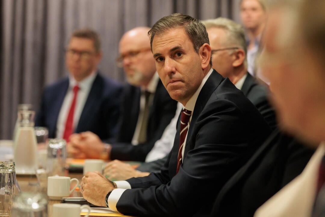 Chalmers Won’t ‘Quibble’ With Trump’s Swearing Over Israel-Iran Ceasefire