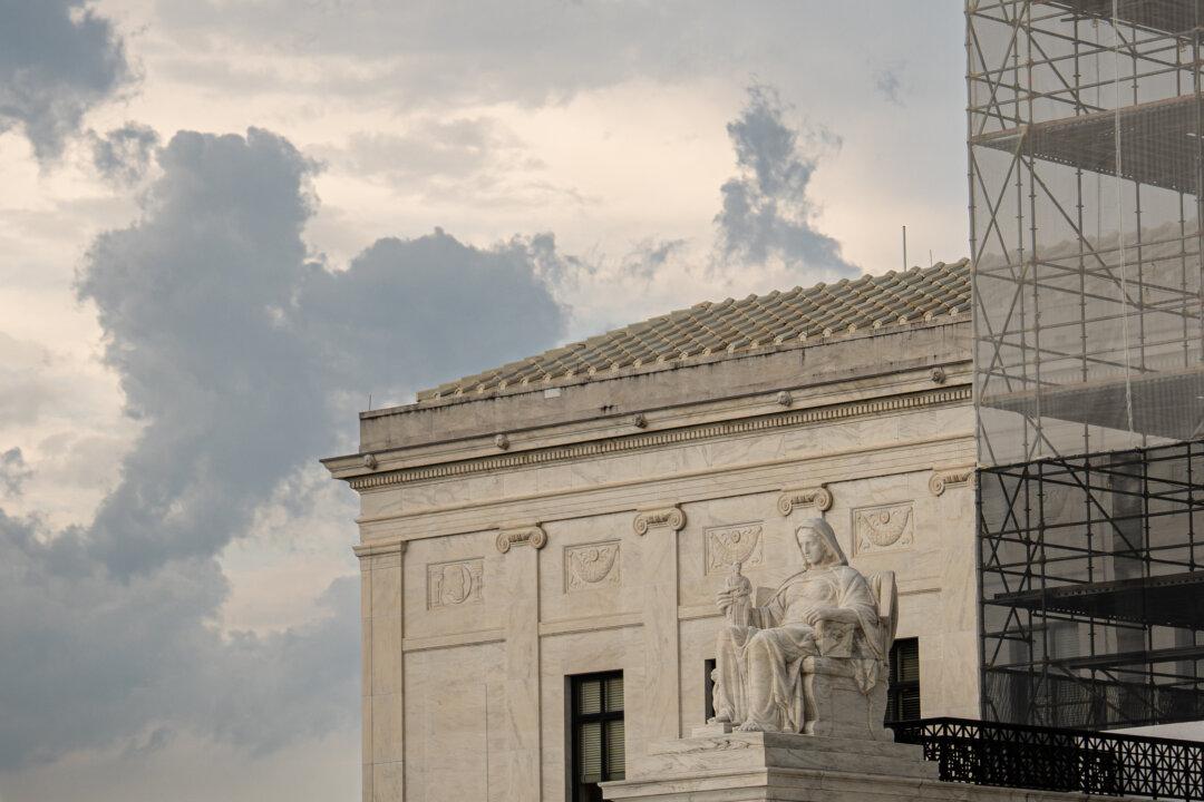 Supreme Court to Hear GOP Challenge to Campaign Spending Limits