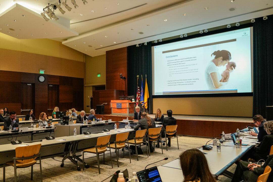 CDC Advisers Vote to Recommend Removal of Mercury From Influenza Vaccines