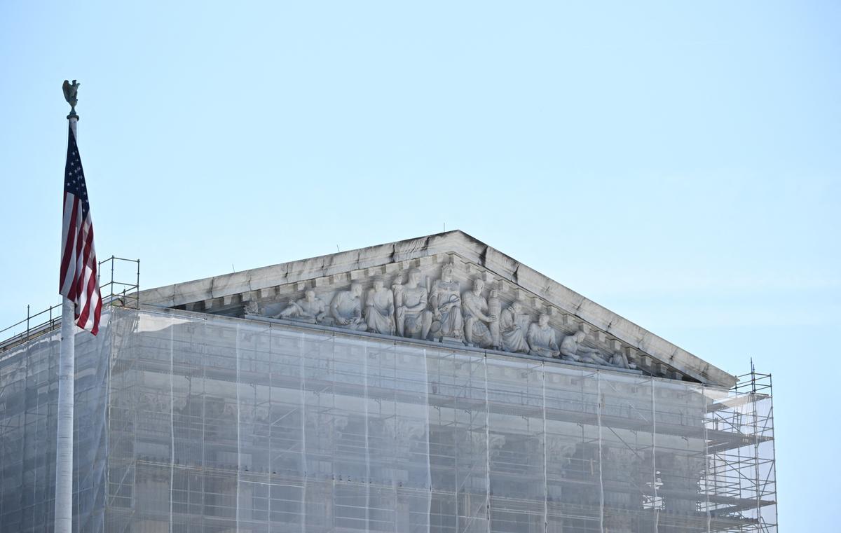 Supreme Court Rules for Shortened Deadline to Contest Deportation Orders