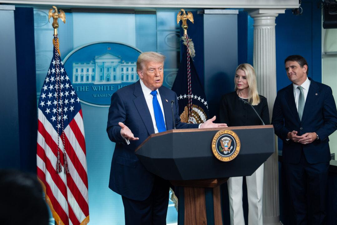 Trump Says US to Send Tariff Letters to Trade Partners Before July 9 Deadline