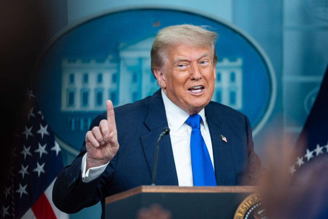 Trump Dismisses Media Reports of $30 Billion ‘Non-Military Nuclear’ Offer to Iran