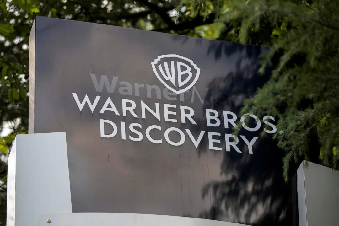 Senators Push FCC Review of Foreign Funding in Paramount–WBD Deal