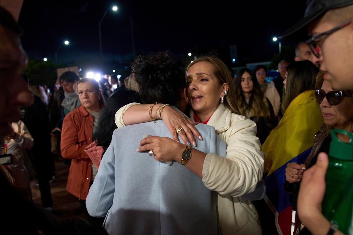 Colombian Presidential Pre-Candidate Miguel Uribe Remains in Critical Condition After Surgery