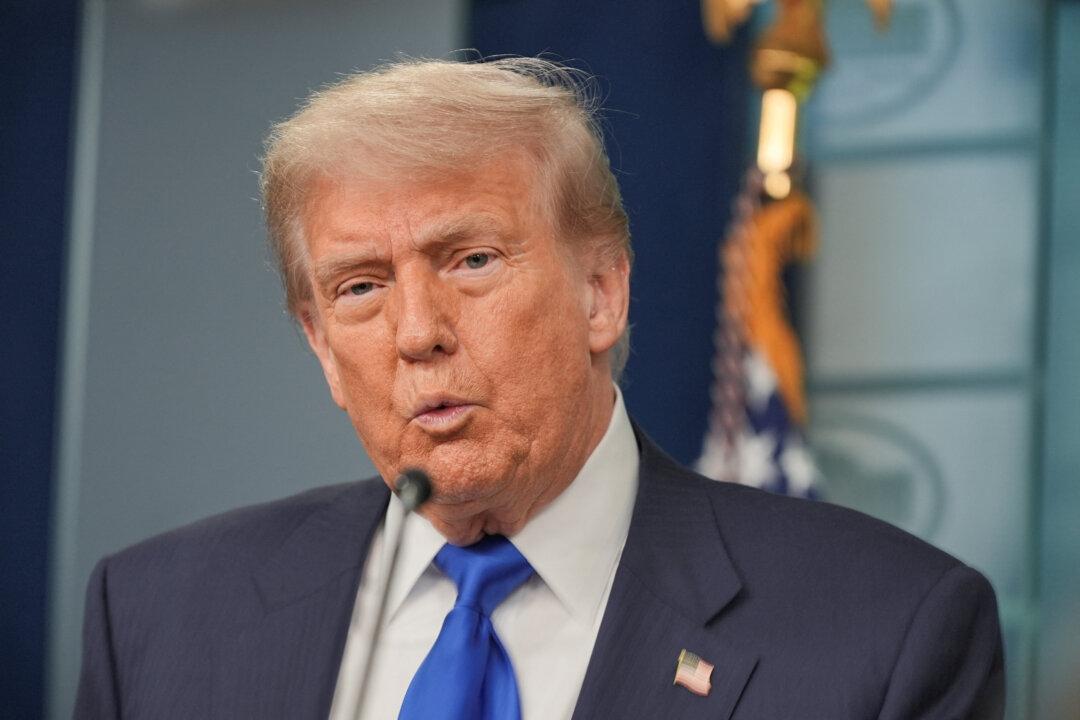 Federal Reserve ‘Should Be Ashamed’ for Not Lowering Interest Rates, Trump Says