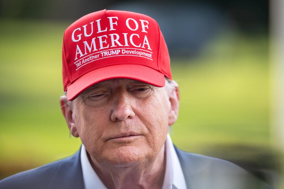 Trump Meeting With House GOP Holdouts Ahead of Key Megabill Vote