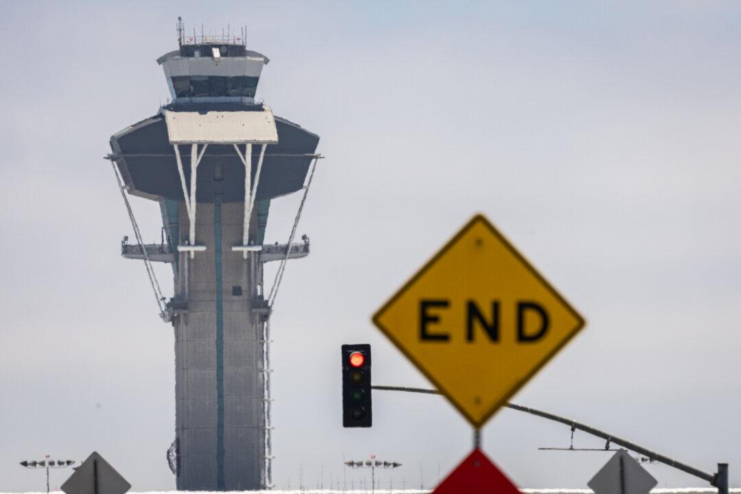 FAA Plans to Hire Nearly 9,000 Air Traffic Controllers by 2028 Amid Nationwide Shortage