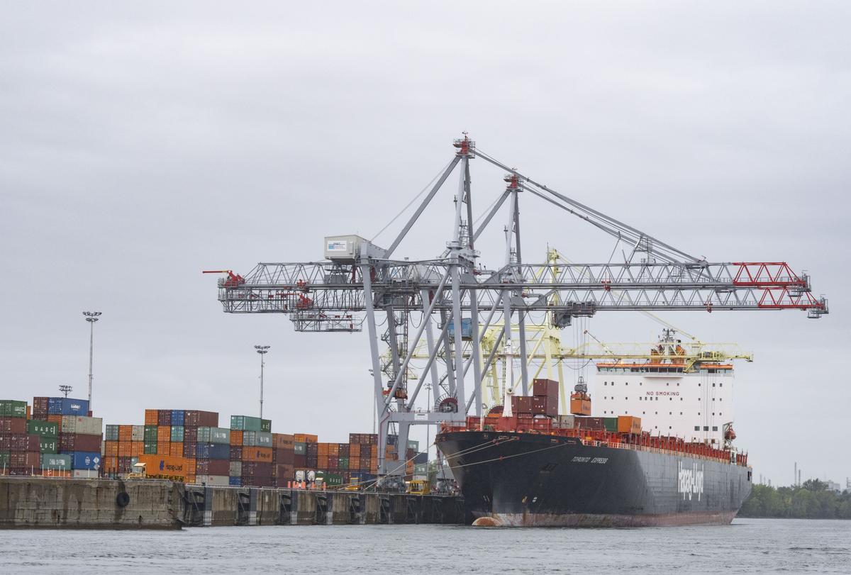 Statistics Canada Says Merchandise Trade Deficit $5.9 Billion in May