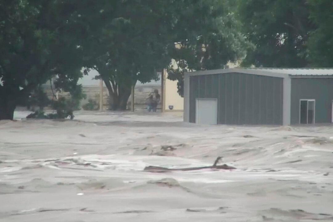 24 Dead, 20 Girls Missing as Flooding Ravages Central Texas