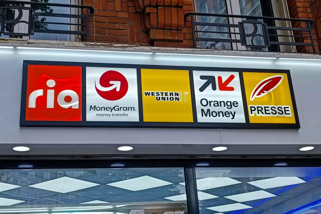 Migration Wave Fuels $38 Billion Remittance Surge From Australia—India, China Tops List