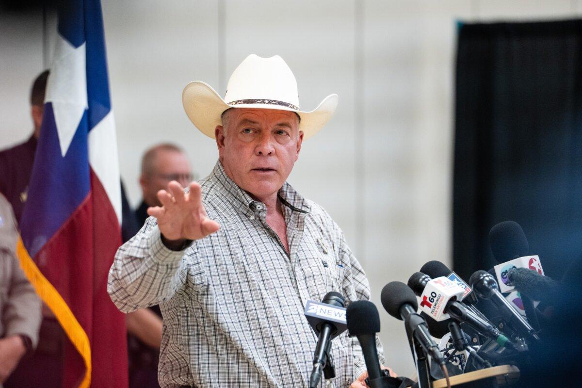 Sheriff of Kerr County Larry Leitha speaks to reporters in Kerrville, Texas, on July 8, 2025. (Madalina Kilroy/The Epoch Times)