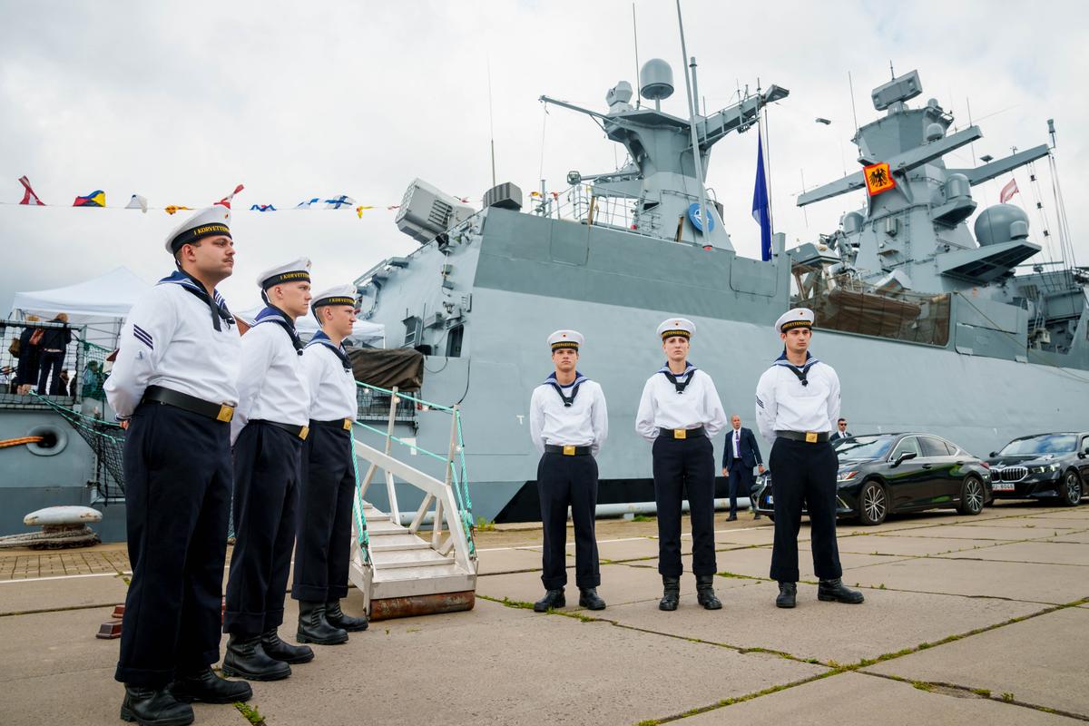 Canberra Has Not Got Washington’s Message on Defence Spending: Abbott