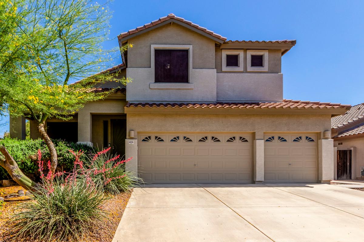 Property Delistings Surge by Nearly 50 Percent Across America