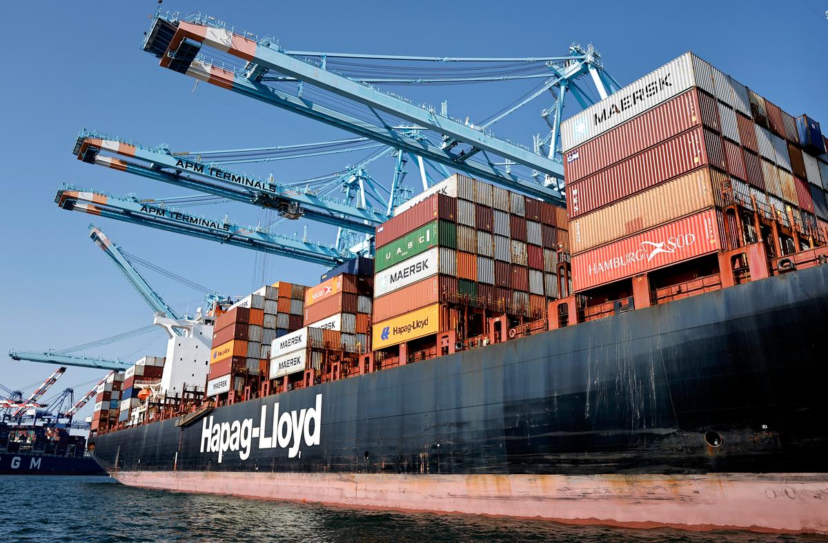 Beijing Quietly Bends to US Demands—or at Least Seems to Do So