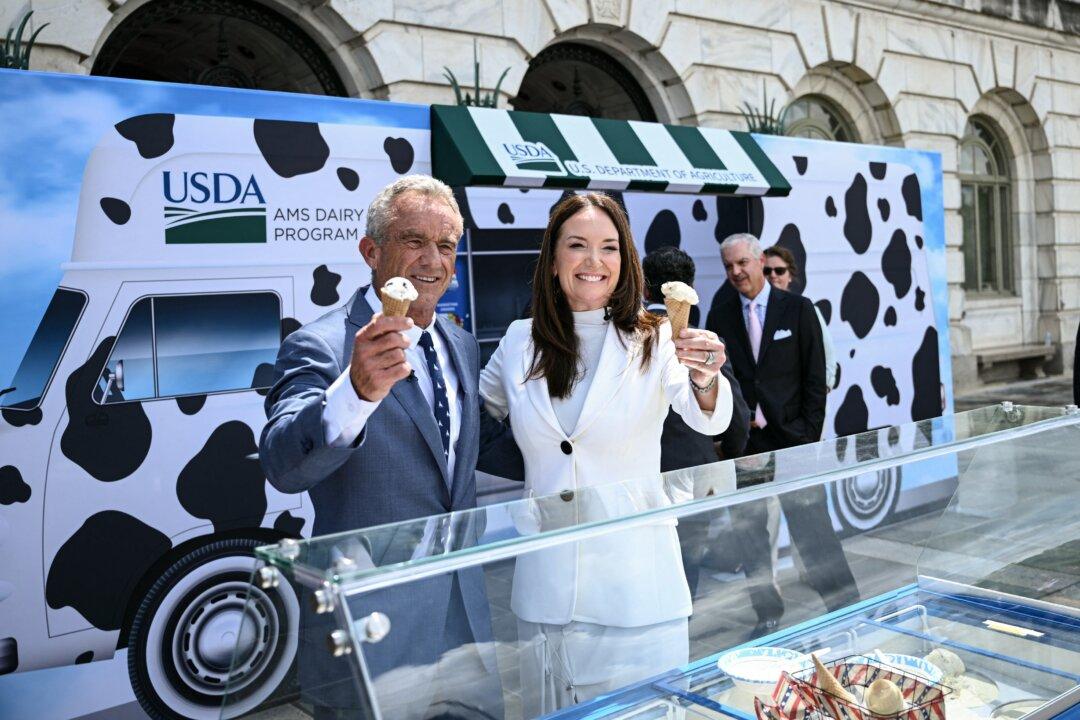 Ice Cream Companies Vow to Remove Synthetic Colors