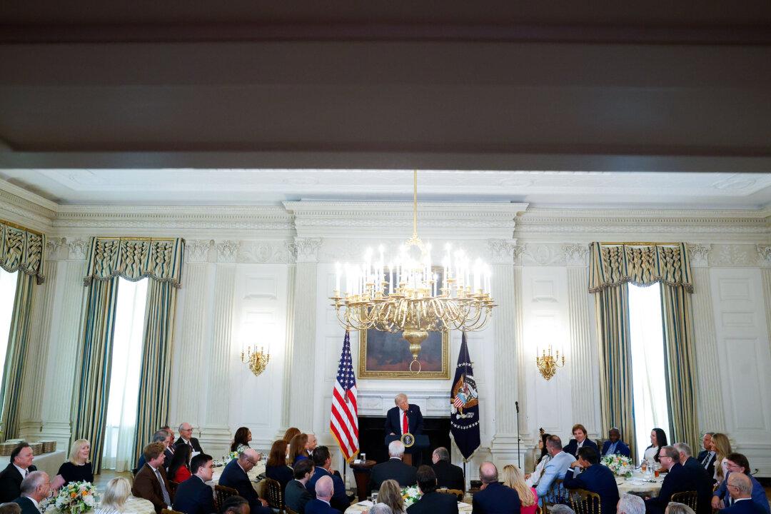 Trump Hosts White House Faith Office Luncheon