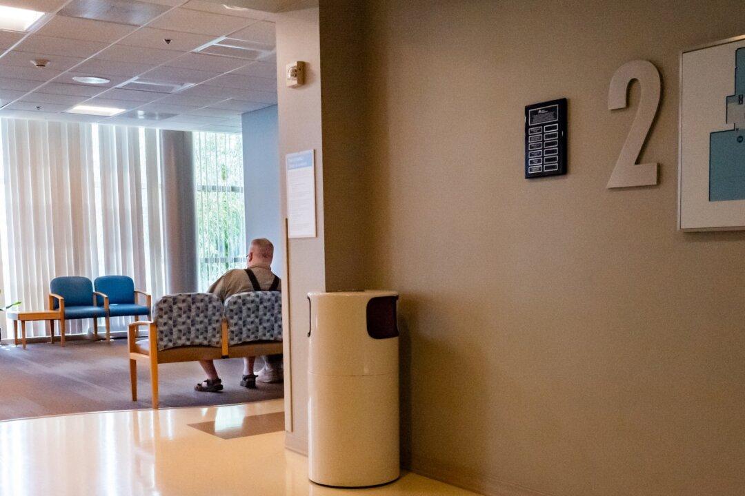 CMS Eyes 3.8 Percent Pay Hike for Doctors, Medicare Cost Cuts, and Chronic Care Expansion