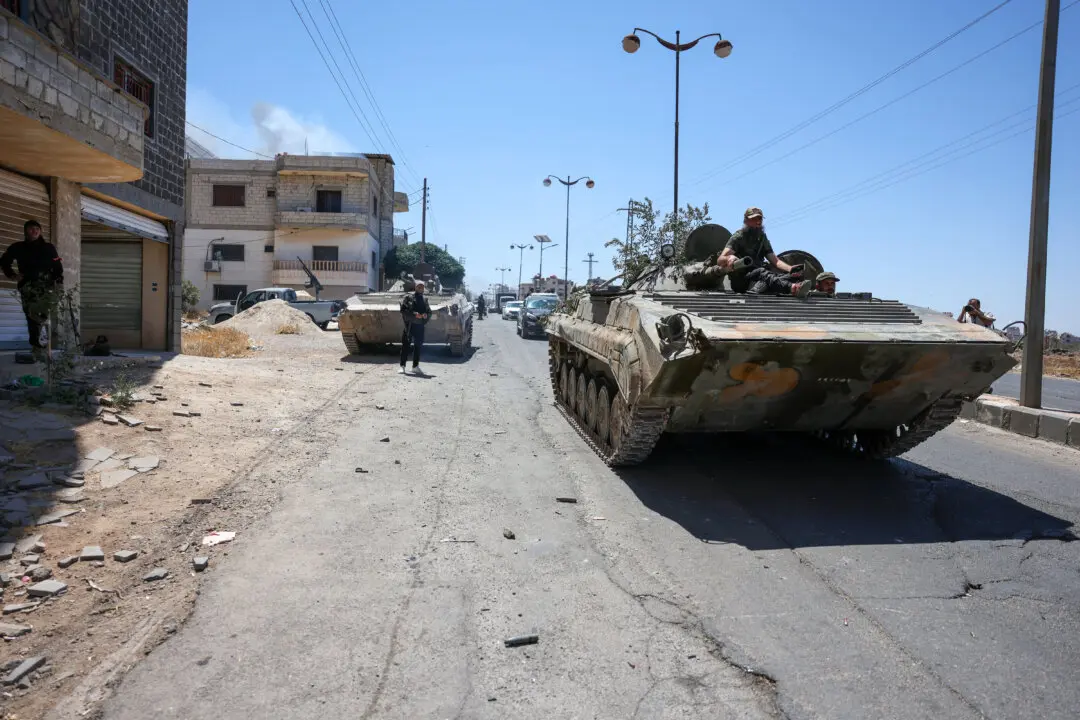 Lawmakers Call on Trump to Dismantle ISIS After 3 Americans Killed