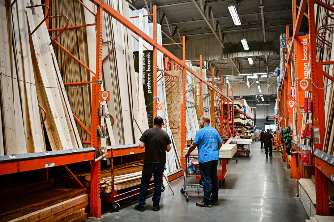 DIY Homeowners Spur Springtime Sales at Home Depot