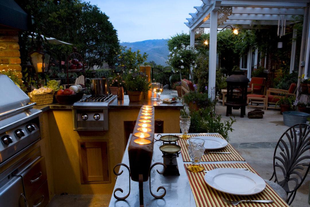Ask Angi: How Should I Plan an Outdoor Kitchen?