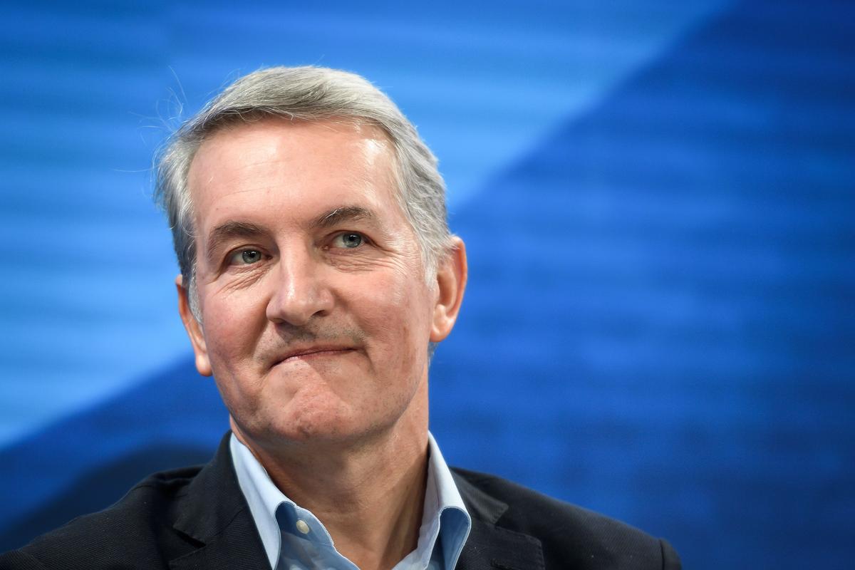 Pepsi Executive Floats Switch to Sugar After Trump Coca-Cola Announcement