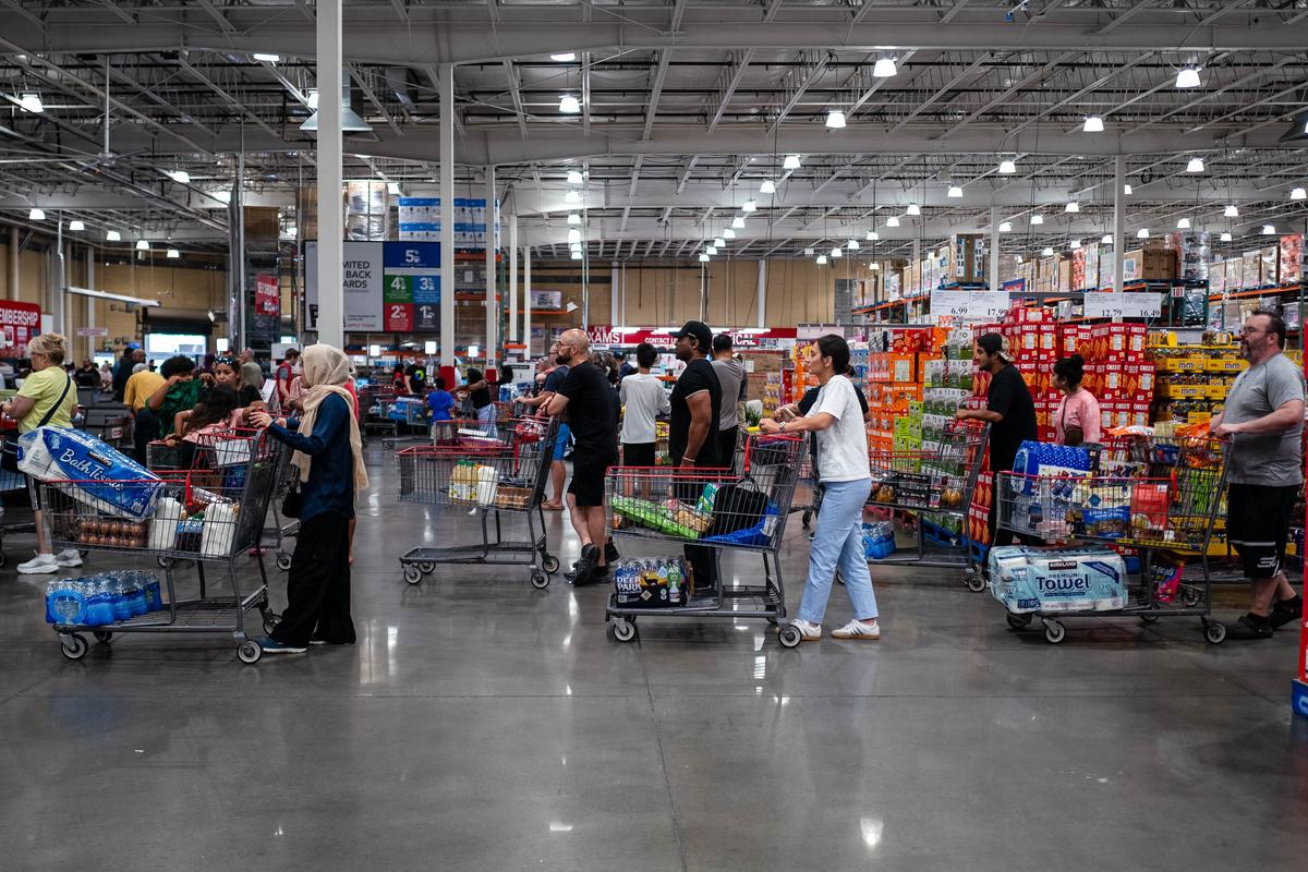 Fed’s Preferred Inflation Gauge Rises Higher Than Forecasts