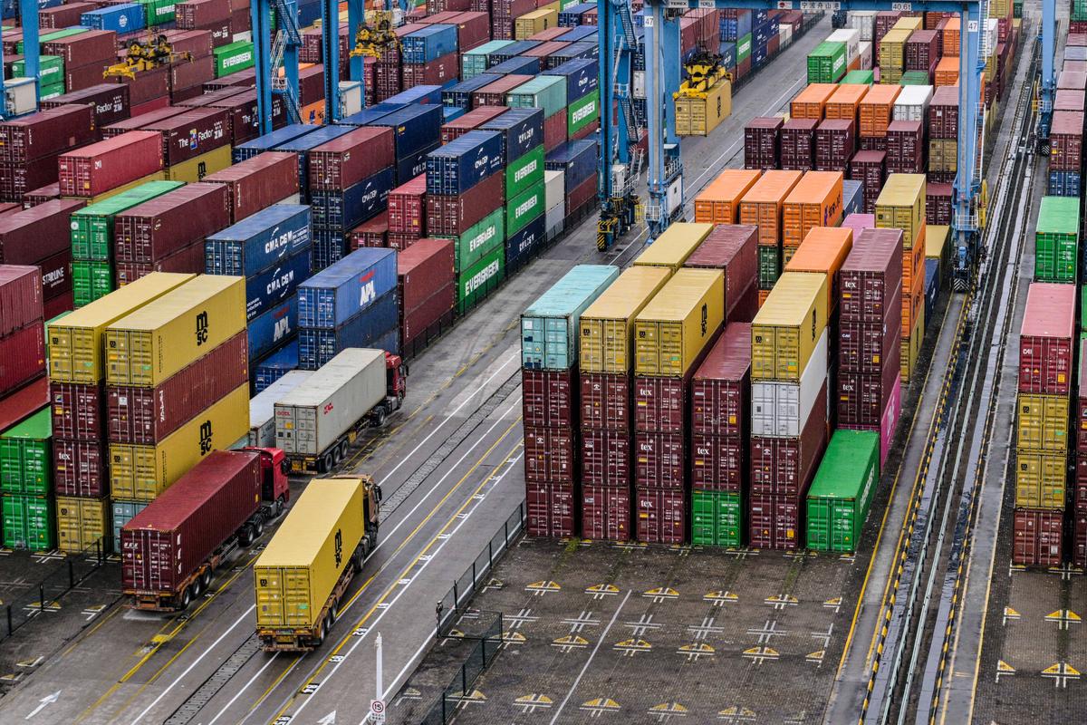 US Businesses in China Freeze New Investment Amid Tariff War, Geopolitical Tension: Survey